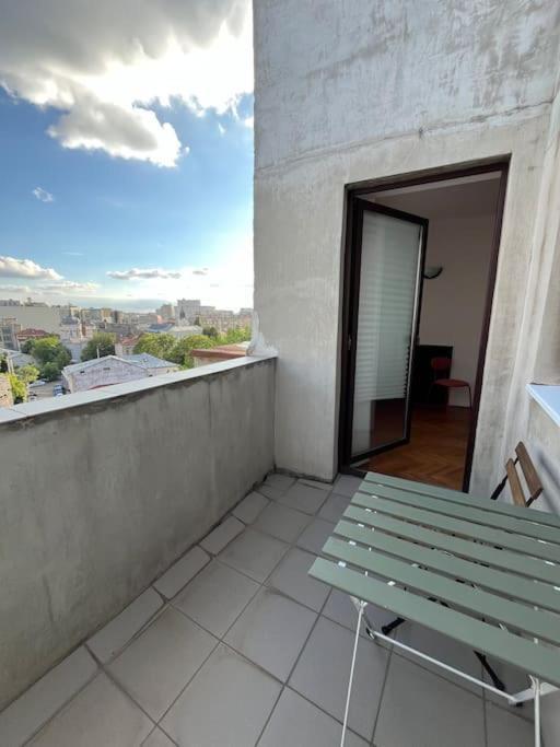 Downtown Unirii Square Private Economy Rooms With Shared Amenities Bucarest Extérieur photo